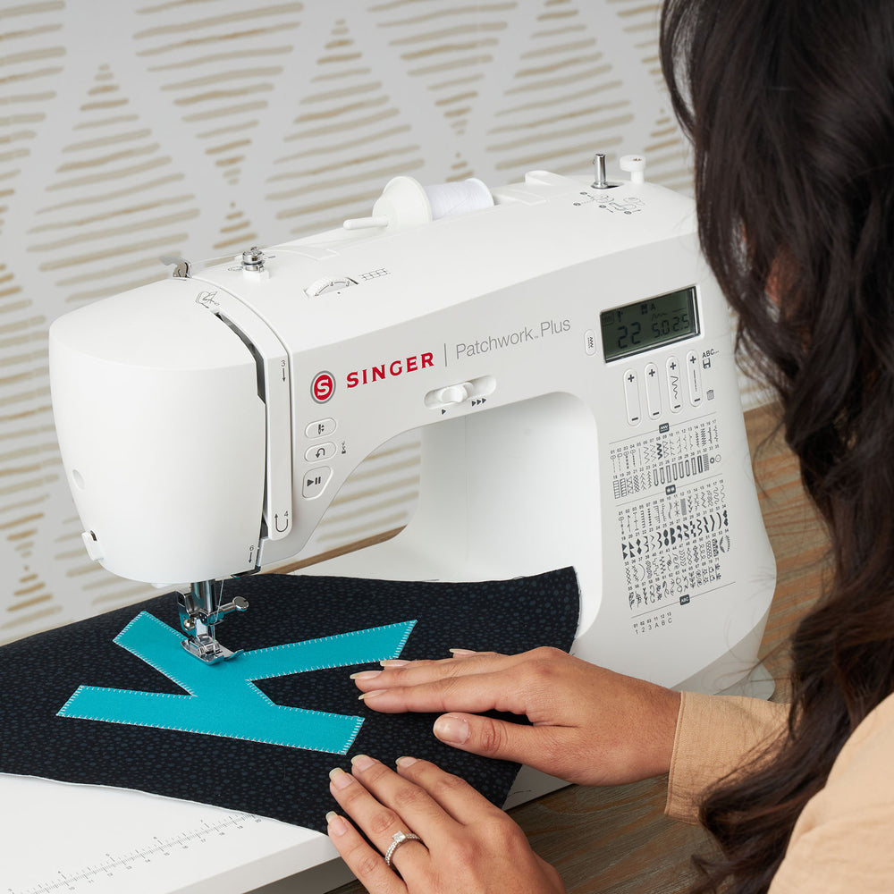 Singer Patchwork Plus C5985Q Sewing Machine with Extension Table