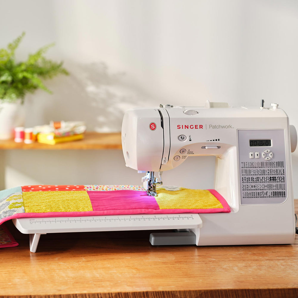 Singer Patchwork 7285Q Sewing Machine with Extension Table - Ex Display