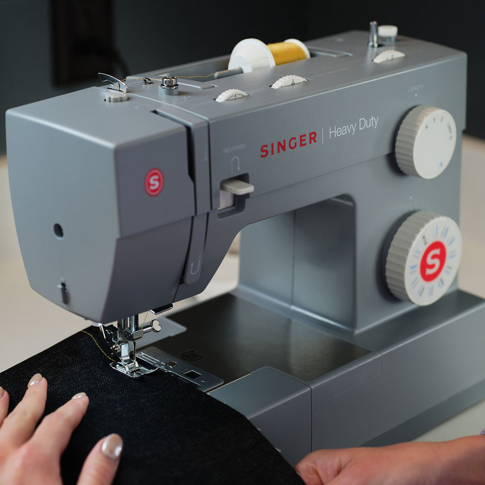 Singer Heavy Duty 4432 Sewing Machine - Ex Display