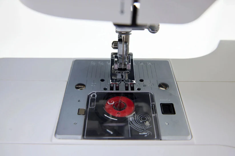 Singer C5955 Sewing Machine with Extension Table