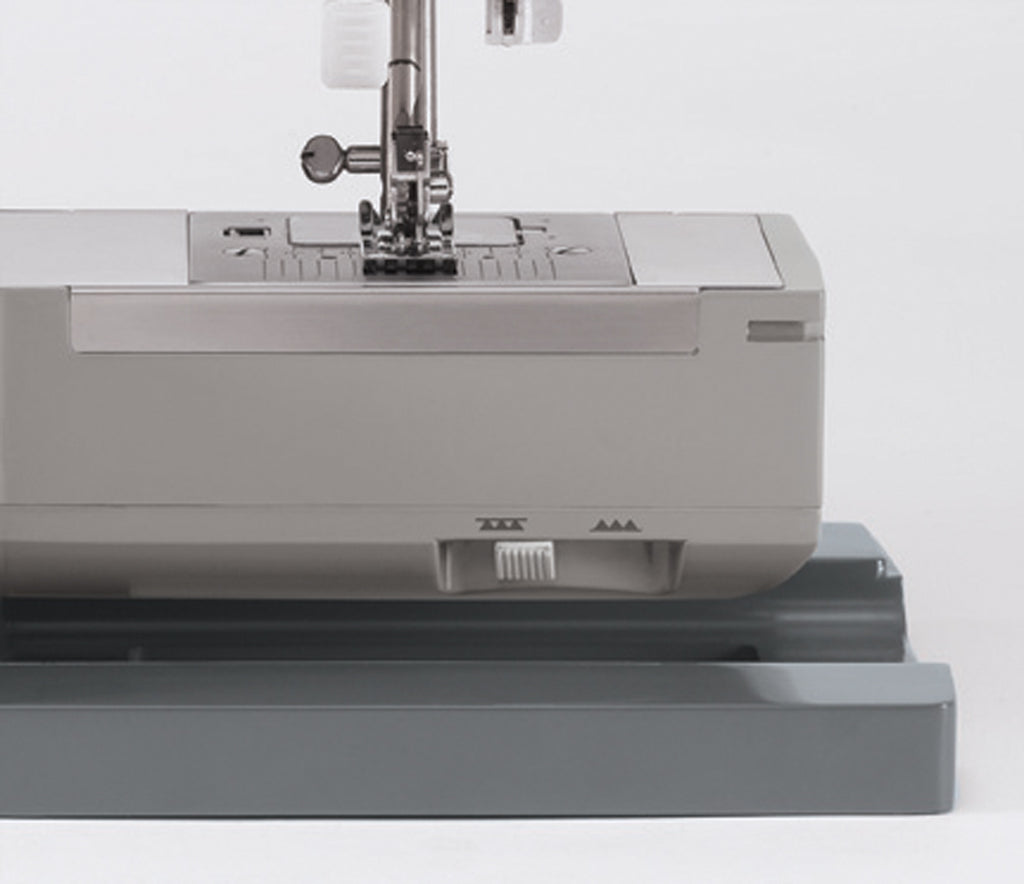 Singer Heavy Duty 4432 Sewing Machine - Ex Display